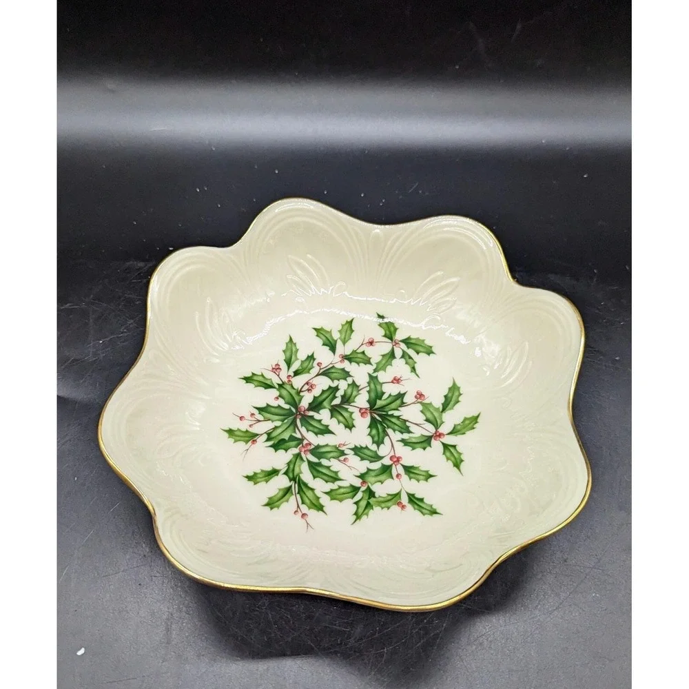 Vintage Lenox Christmas Holiday Holly Berry Square Candy Nut Bowl 7